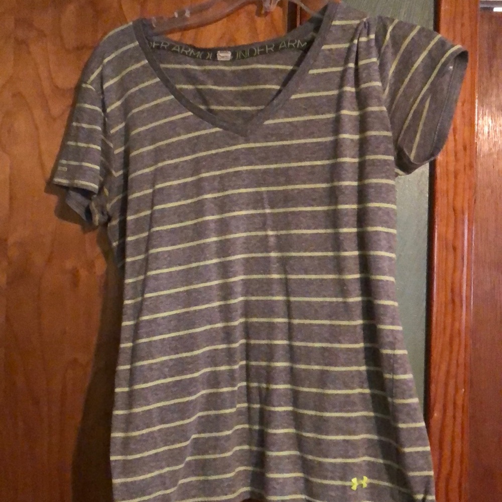 Under armour t shirt